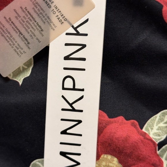 MinkPink Women’s Black Floral Long Sleeve Mini Dress Fall Size Medium - Picture 5 of 7